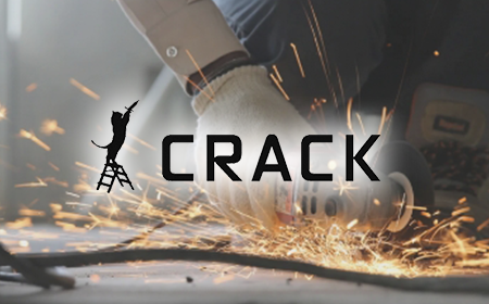 CRACK様